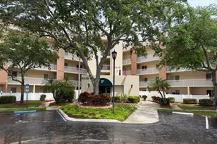 9539 Weldon Cir, Tamarac, FL 33321 - Photo 2