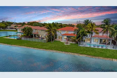 11018 NW 47th Terrace, Doral, FL 33178 - Photo 2