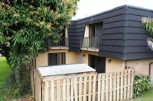 262 Woodland Rd, Palm Springs, FL 33461 - Photo 4