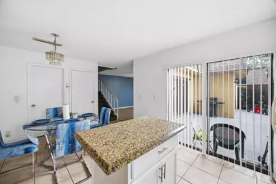 4102 Waterview Circle, Palm Springs, FL 33461 - Photo 12