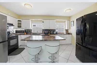 564 NW 55th Street, Boca Raton, FL 33487 - Photo 12