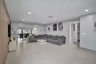 21675 Tall Palm Cir, Boca Raton, FL 33433 - Photo 10