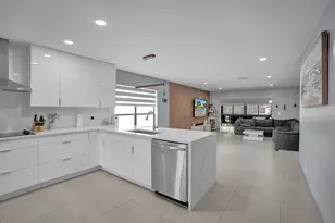 21675 Tall Palm Cir, Boca Raton, FL 33433 - Photo 2