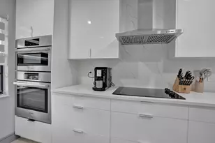 21675 Tall Palm Cir, Boca Raton, FL 33433 - Photo 4