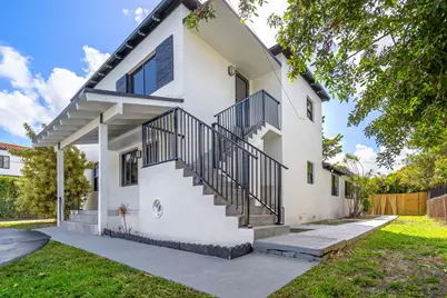 130 SW 31st Court #3, Miami, FL 33135 - Photo 4