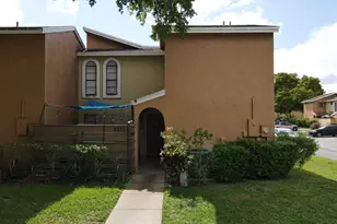 8033 NW 71st Ct, Tamarac, FL 33321 - Photo 10