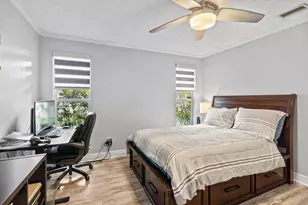 10027 Ramblewood Dr, Coral Springs, FL 33071 - Photo 16