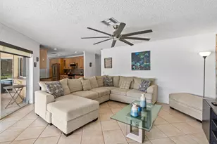 10027 Ramblewood Dr, Coral Springs, FL 33071 - Photo 10