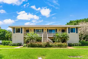 46 Stratford Ln W, Boynton Beach, FL 33436 - Photo 1
