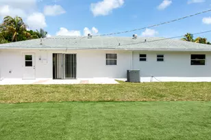 3360 Sapphire Rd, Lake Worth, FL 33462 - Photo 38