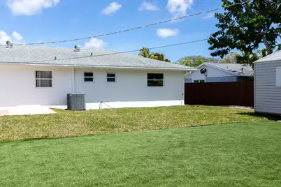 3360 Sapphire Road, Lake Worth, FL 33462 - Photo 36