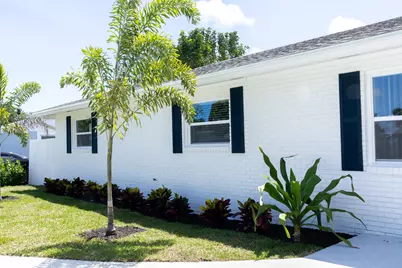 3360 Sapphire Road, Lake Worth, FL 33462 - Photo 4