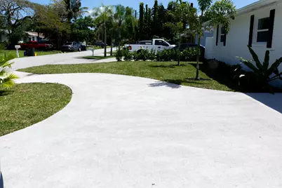 3360 Sapphire Road, Lake Worth, FL 33462 - Photo 2