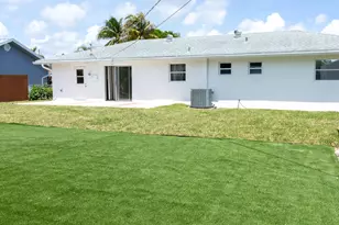3360 Sapphire Rd, Lake Worth, FL 33462 - Photo 18