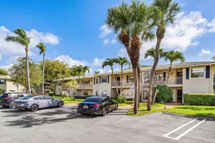 29 Stratford Ln W, Boynton Beach, FL 33436 - Photo 4