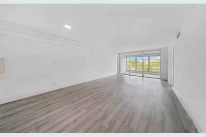 3151 S Palm Aire Drive #407, Pompano Beach, FL 33069 - Photo 12