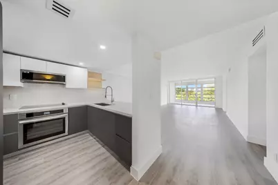 3151 S Palm Aire Drive #407, Pompano Beach, FL 33069 - Photo 6