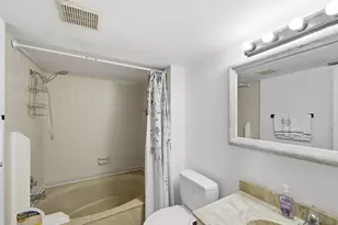 105 Weybridge Cir, Royal Palm Beach, FL 33411 - Photo 20