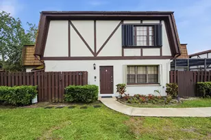 105 Weybridge Cir, Royal Palm Beach, FL 33411 - Photo 1