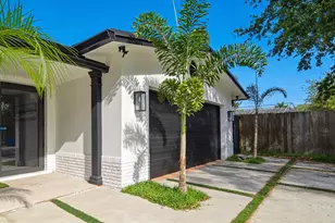 5121 NE 17th Terrace, Fort Lauderdale, FL 33334 - Photo 10