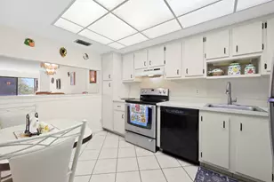 3154 Via Poinciana, Greenacres, FL 33467 - Photo 18