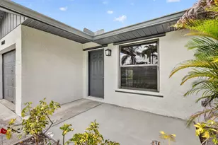 5868 SE Collins Ave, Stuart, FL 34997 - Photo 4