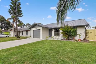 5868 SE Collins Ave, Stuart, FL 34997 - Photo 2