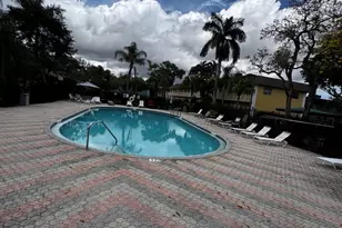 5174 NE 6th Ave, Oakland Park, FL 33334 - Photo 6