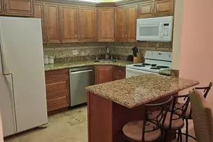 317 Pine Ridge Cir, Greenacres, FL 33463 - Photo 4