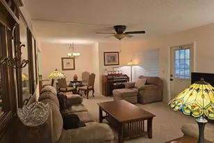 317 Pine Ridge Cir, Greenacres, FL 33463 - Photo 24