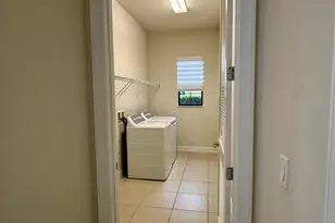 2905 Siena Cir, Wellington, FL 33414 - Photo 6