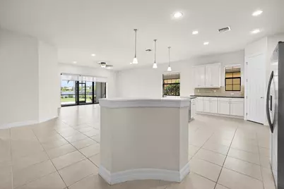 2905 Siena Circle, Wellington, FL 33414 - Photo 4