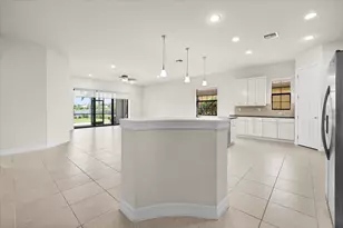 2905 Siena Cir, Wellington, FL 33414 - Photo 4