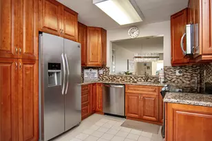 7286 Huntington Ln, Delray Beach, FL 33446 - Photo 4