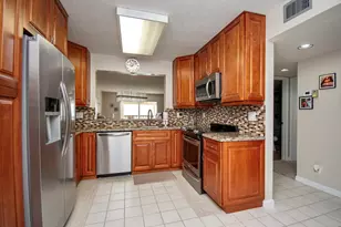 7286 Huntington Ln, Delray Beach, FL 33446 - Photo 8