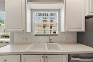 10762 SW Elsinore Dr, Port Saint Lucie, FL 34987 - Photo 6