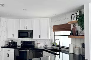 132 Weybridge Cir, Royal Palm Beach, FL 33411 - Photo 8