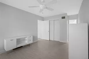 1000 SE 4th St, Fort Lauderdale, FL 33301 - Photo 22