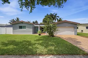 5261 SW 89th Ave, Cooper City, FL 33328 - Photo 2