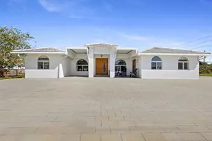 13621 SW 16th St, Davie, FL 33325 - Photo 1