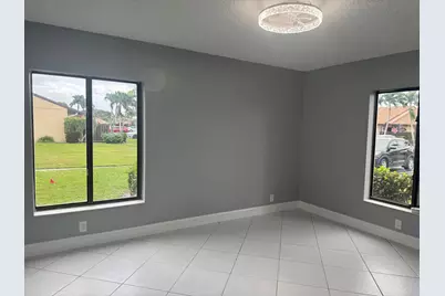 802 Sky Pine Way #D1, Greenacres, FL 33415 - Photo 2