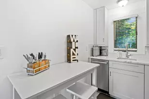 605 N Lakeside Dr, Lake Worth Beach, FL 33460 - Photo 16