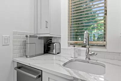 605 N Lakeside Drive, Lake Worth Beach, FL 33460 - Photo 18