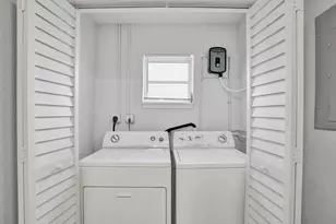 229 NE 26th Ct, Pompano Beach, FL 33064 - Photo 8