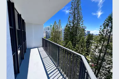 1000 Parkview Drive #831, Hallandale Beach, FL 33009 - Photo 28