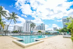 1000 Parkview Dr, Hallandale Beach, FL 33009 - Photo 24