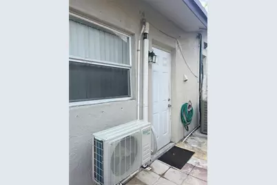2721 N 72nd Terrace #Studio, Hollywood, FL 33024 - Photo 1