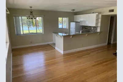 2020 Lake Osborne Drive #11, Lake Worth Beach, FL 33461 - Photo 4