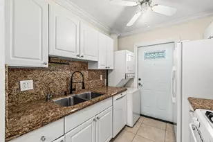 200 SW 7th St, Boca Raton, FL 33432 - Photo 4