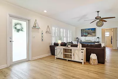 711 Warren Drive, Jupiter, FL 33458 - Photo 4